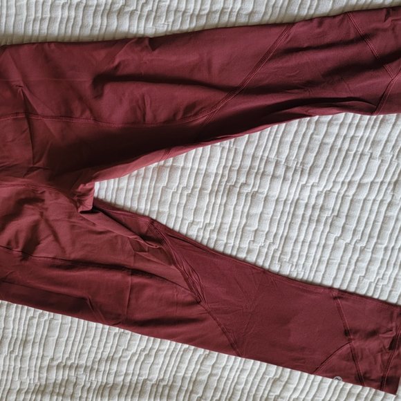 LULULEMON 7/8 pant with pockets and zipper - Picture 4 of 4